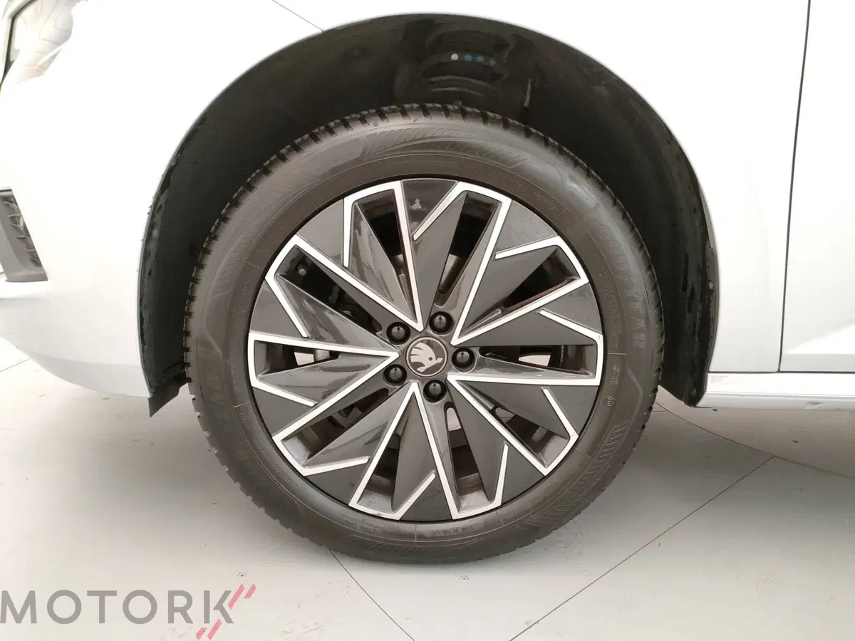 Skoda Kamiq usata a Varese (6)