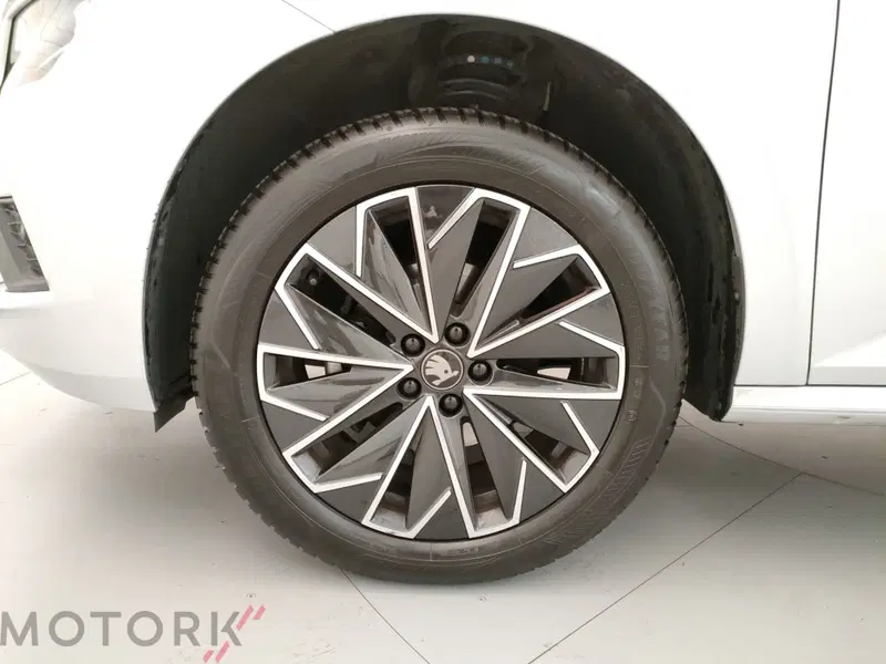 Skoda Kamiq usata a Varese (6)