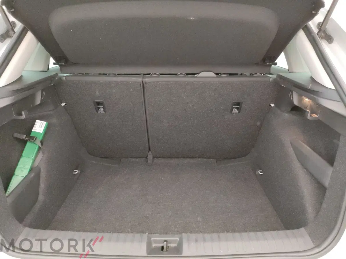 Skoda Kamiq usata a Varese (9)