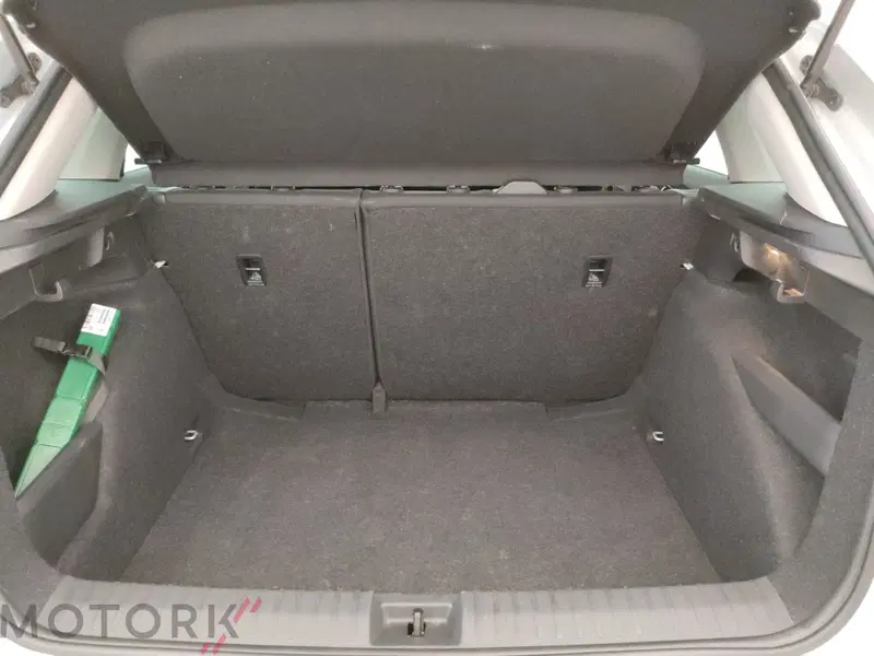 Skoda Kamiq usata a Varese (9)