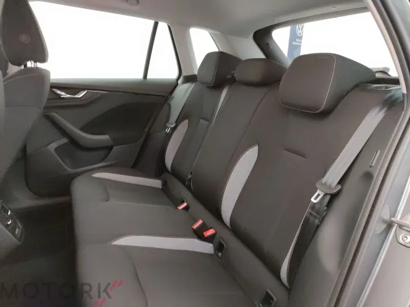 Skoda Kamiq usata a Varese (10)