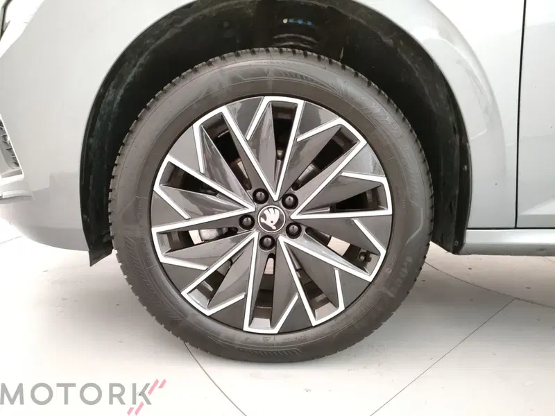 Skoda Kamiq usata a Varese (6)