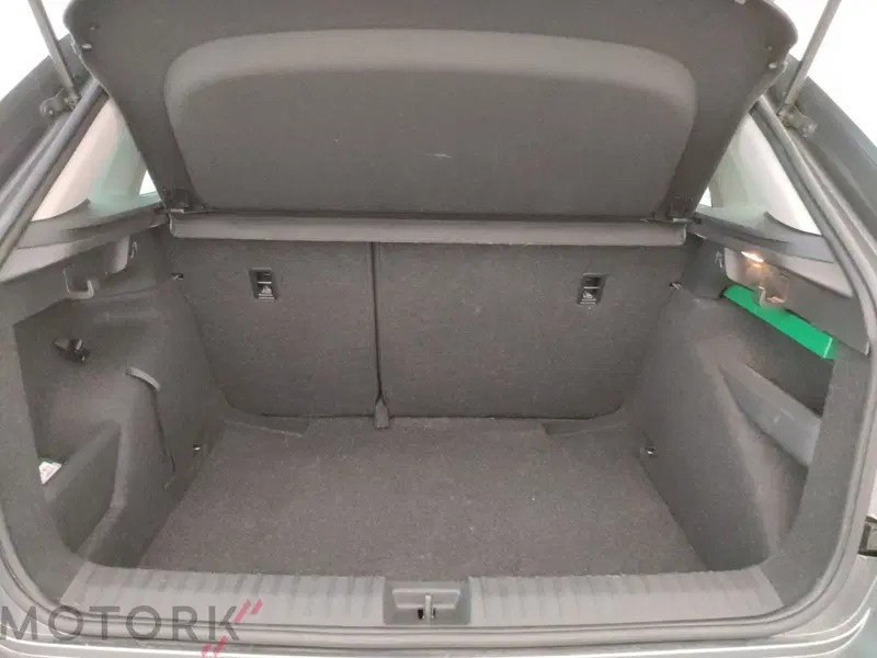 Skoda Kamiq usata a Varese (9)