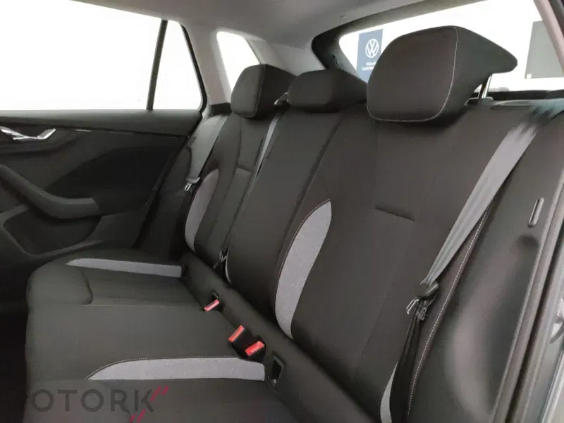 Skoda Kamiq nuova a Varese (10)