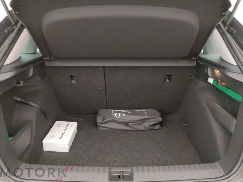 Skoda Kamiq nuova a Varese (9)