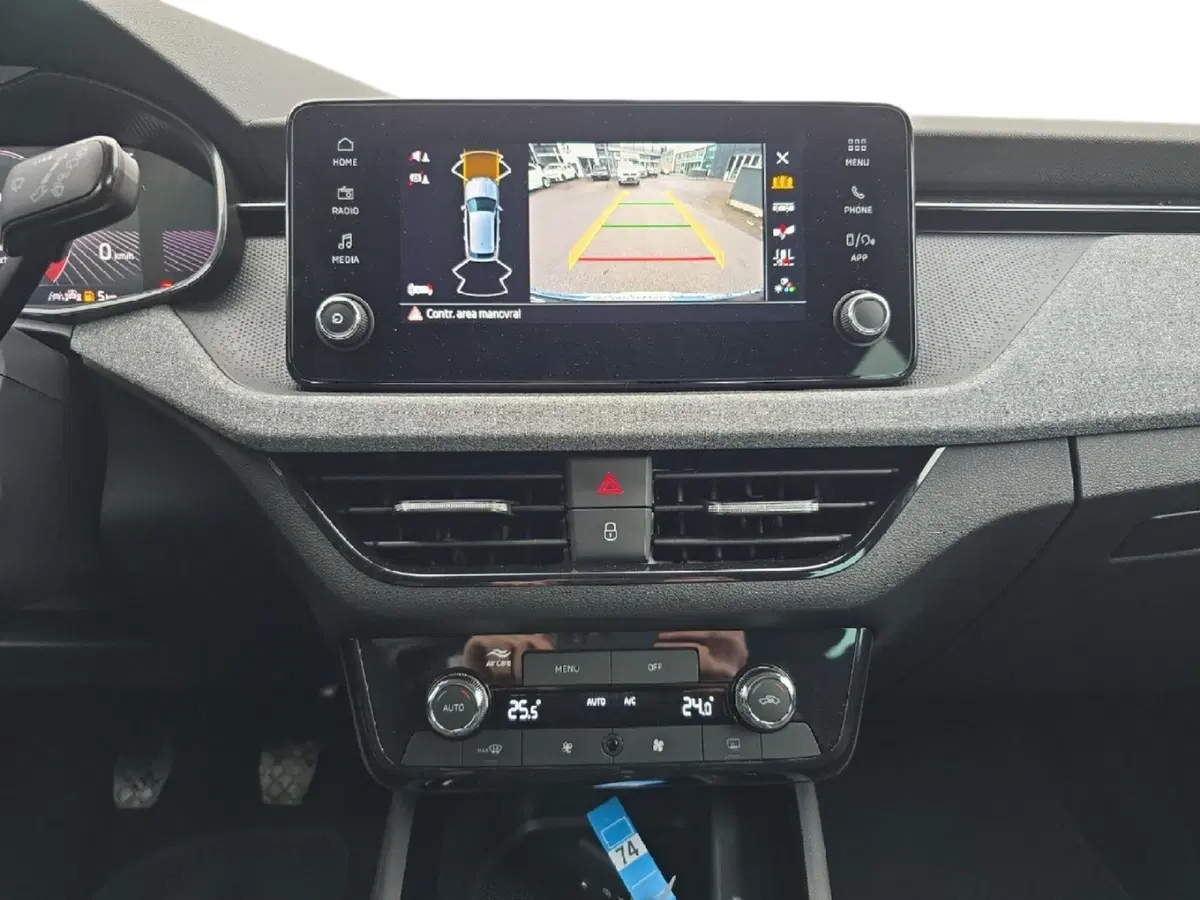 Skoda Kamiq nuova a Siena (14)