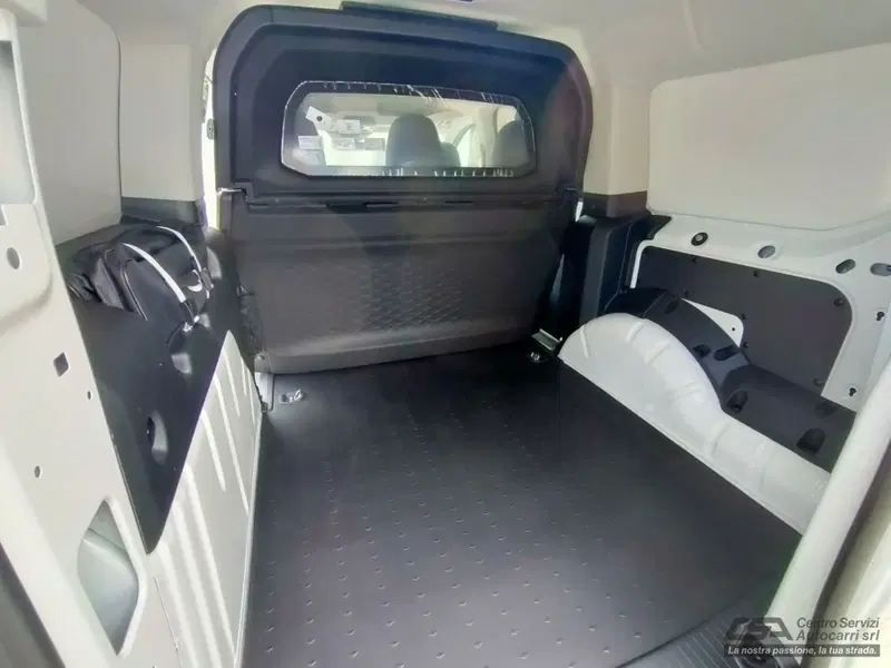 Volkswagen Veicoli Commerciali Caddy nuova a Bologna (12)