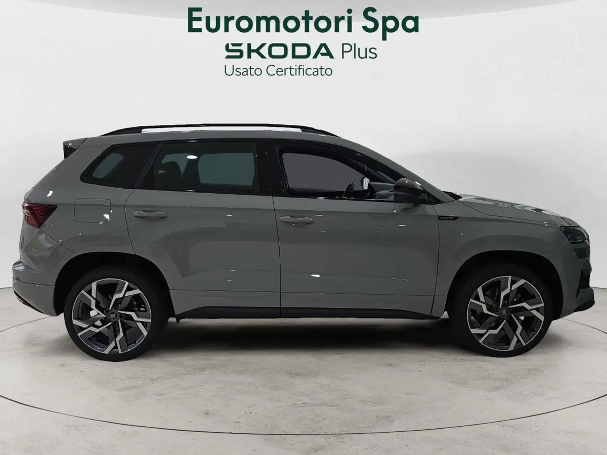 Skoda Karoq nuova a Siena (15)