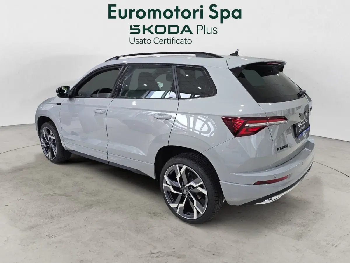 Skoda Karoq nuova a Siena (6)