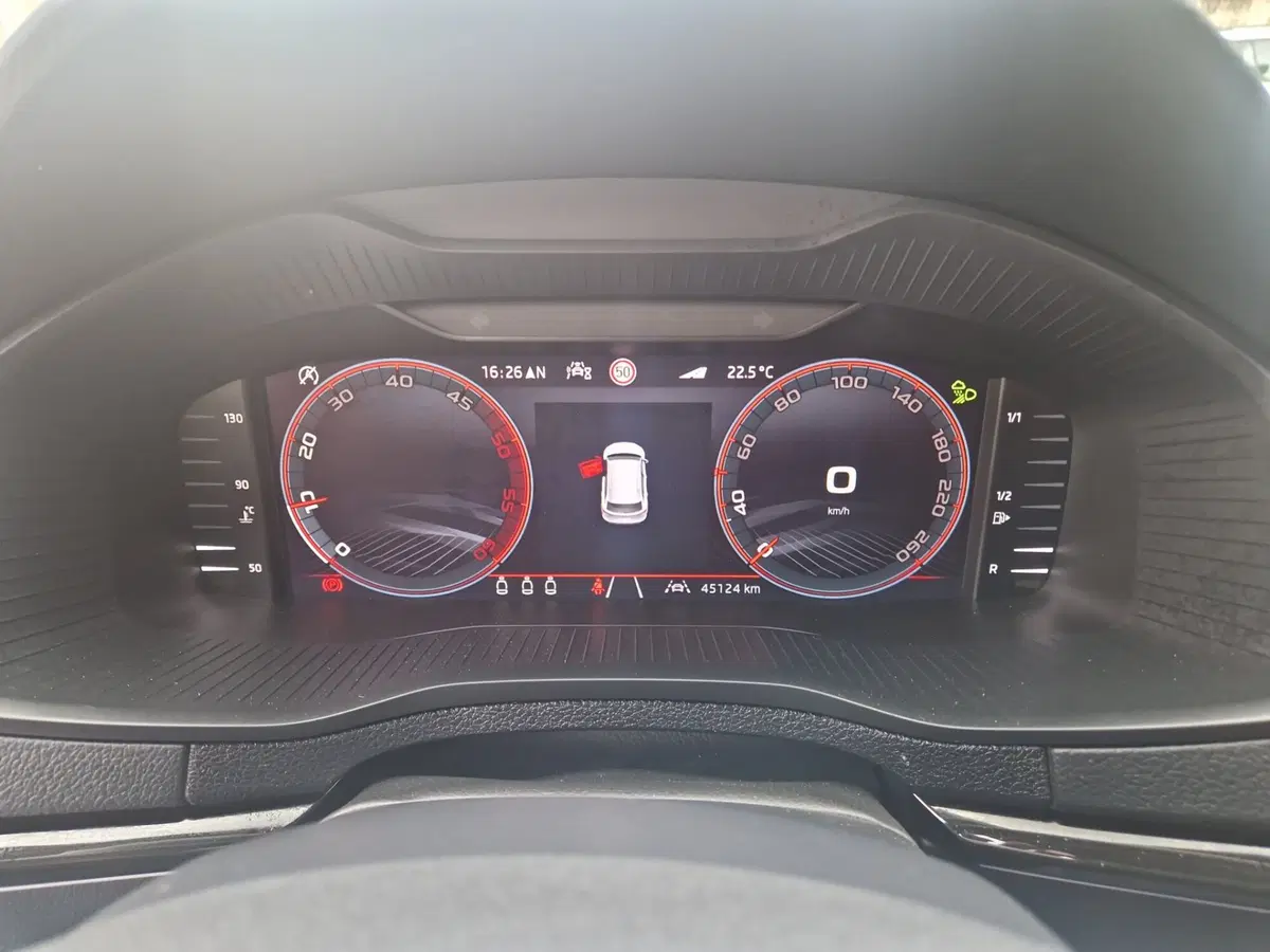 Skoda Karoq usata a Siena (15)