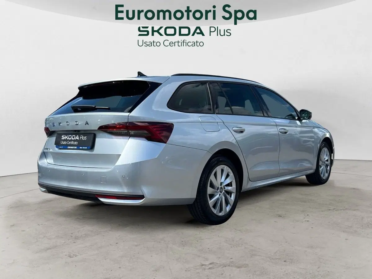 Skoda Octavia Station Wagon usata a Siena (5)