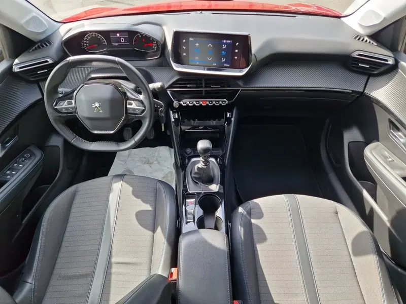 Peugeot 208 usata a Siena (13)