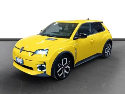 Renault Renault 5 Techno urban range 120cv del 2025 usata a Rosa'