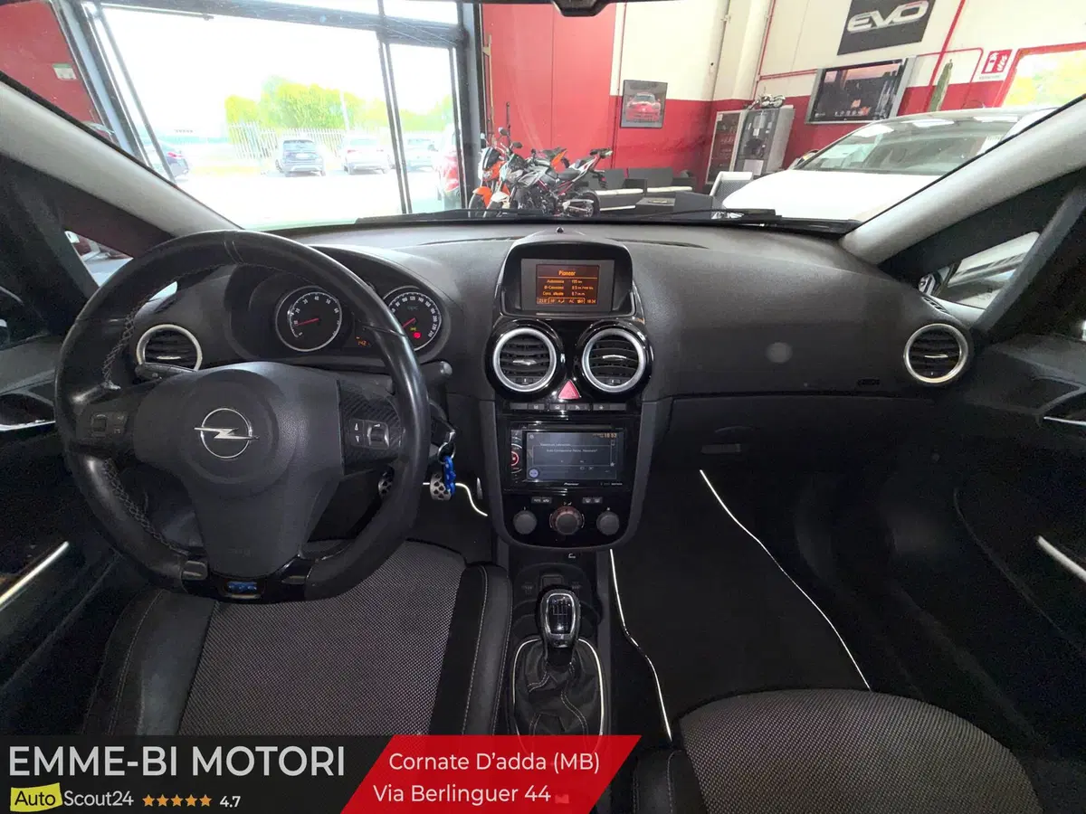 Opel Corsa usata a Monza e Brianza (12)