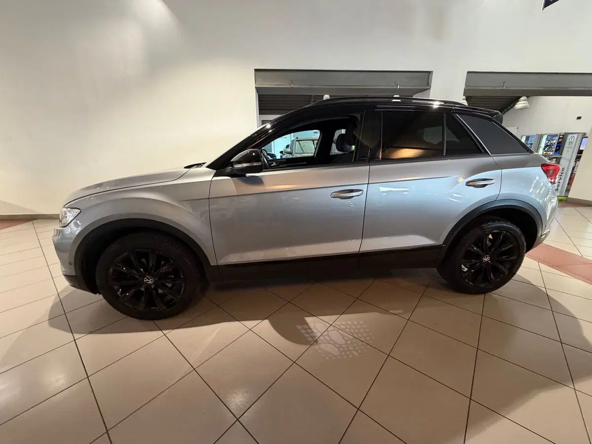 Volkswagen T-Roc usata a Genova (2)