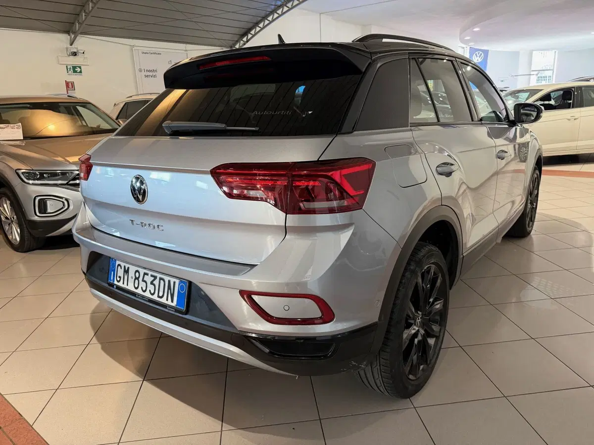 Volkswagen T-Roc usata a Genova (5)