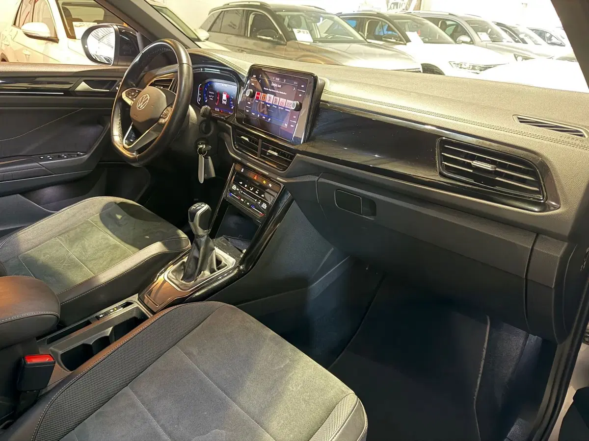 Volkswagen T-Roc usata a Genova (9)