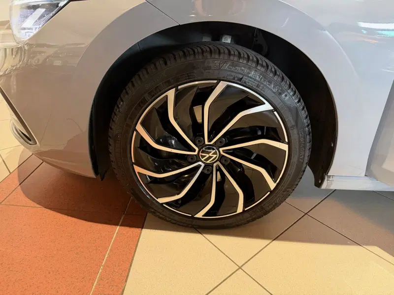 Volkswagen Golf usata a Genova (14)