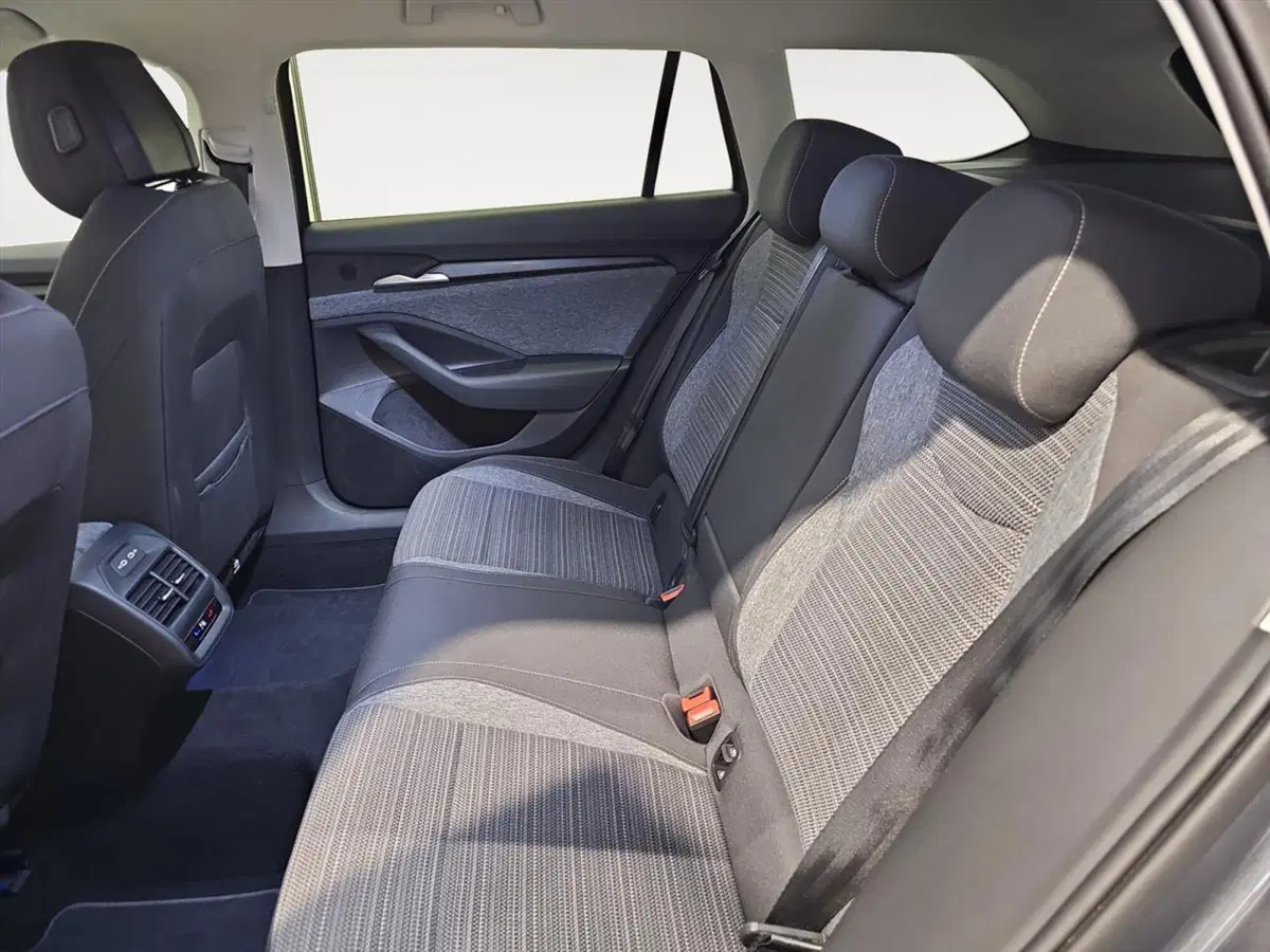 Skoda Superb usata a Lecco (10)
