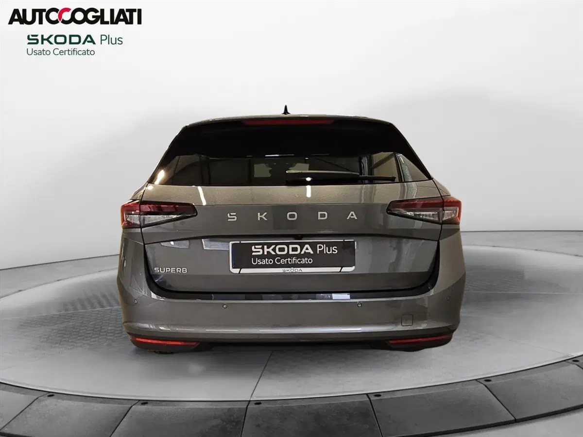 Skoda Superb usata a Lecco (6)