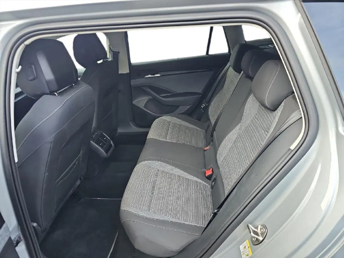 Skoda Superb usata a Lecco (10)