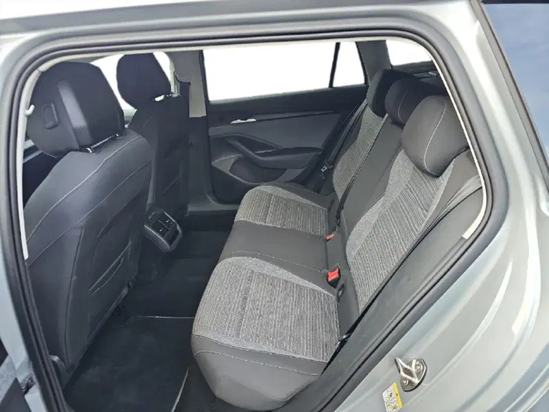 Skoda Superb usata a Lecco (10)