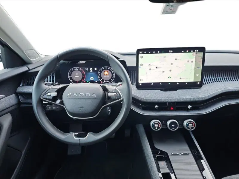 Skoda Superb usata a Lecco (11)