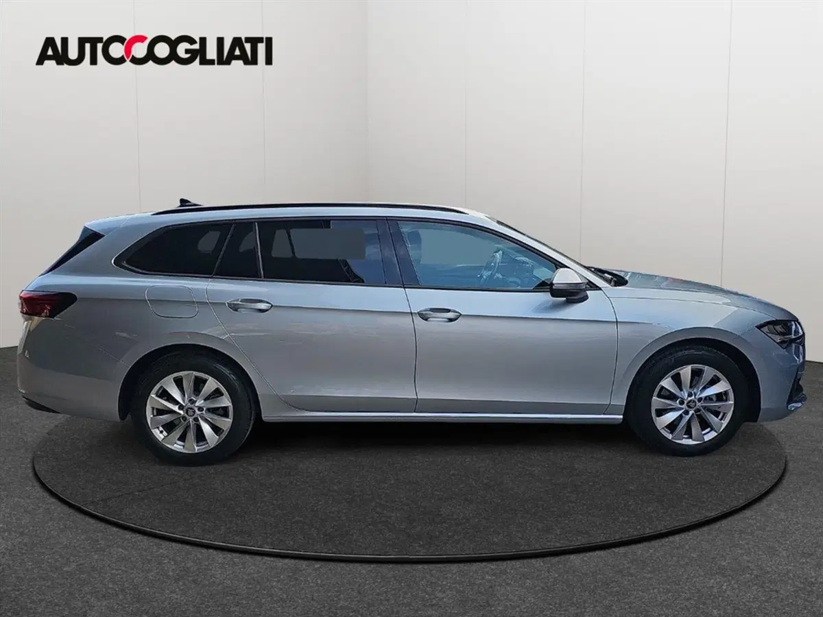 Skoda Superb usata a Lecco (5)