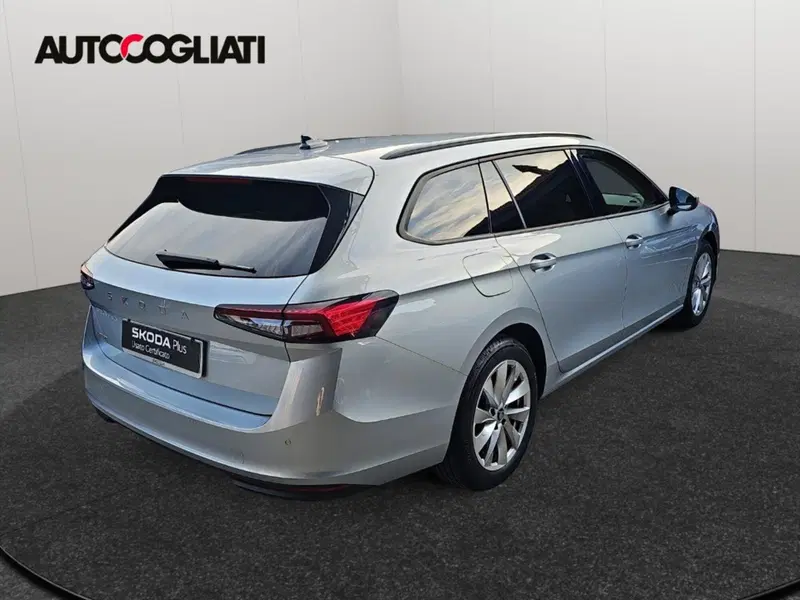 Skoda Superb usata a Lecco (7)
