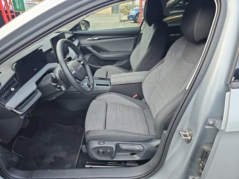 Skoda Superb usata a Lecco (9)