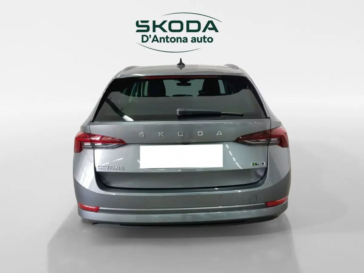 Skoda Octavia Station Wagon usata a Taranto (6)
