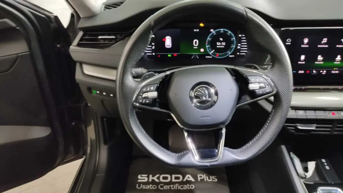 Skoda Octavia Station Wagon usata a Taranto (9)