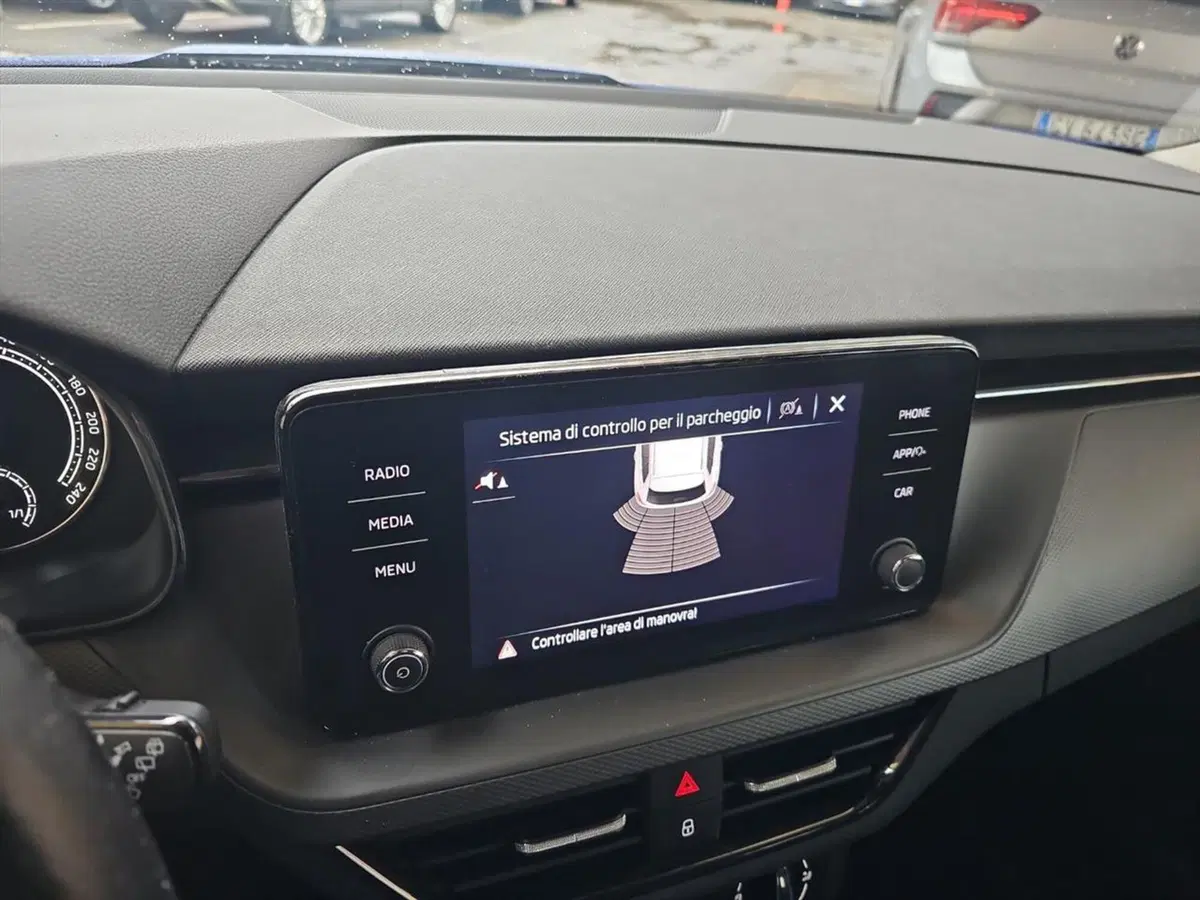 Skoda Kamiq usata a Lecco (16)