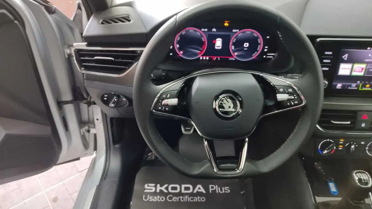 Skoda Kamiq nuova a Taranto (9)