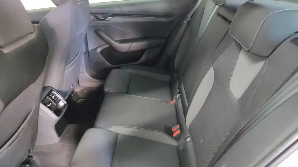 Skoda Octavia Station Wagon usata a Taranto (12)
