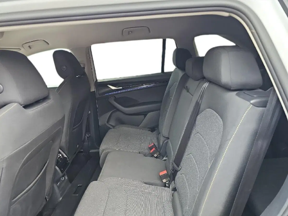 Skoda Kodiaq usata a Lecco (12)