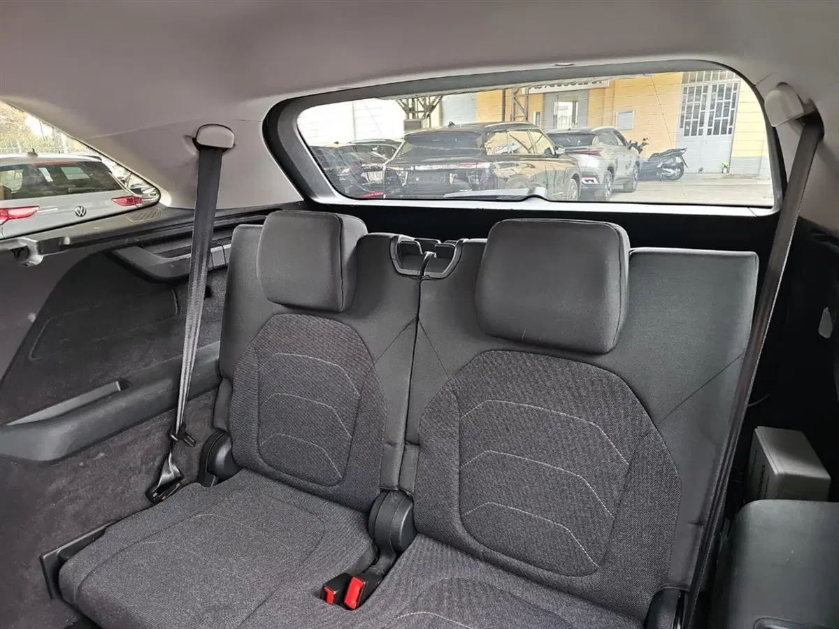 Skoda Kodiaq usata a Lecco (13)