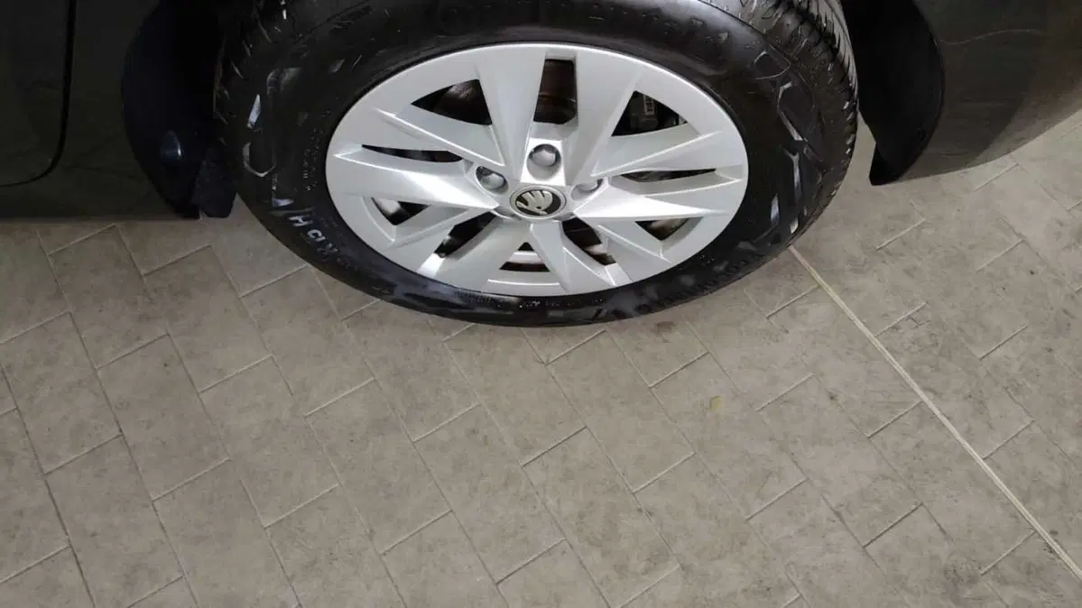 Skoda Fabia usata a Taranto (14)