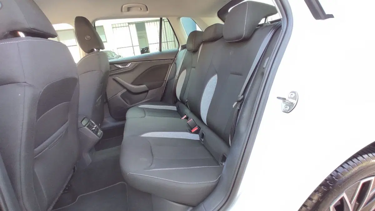 Skoda Kamiq usata a Taranto (9)
