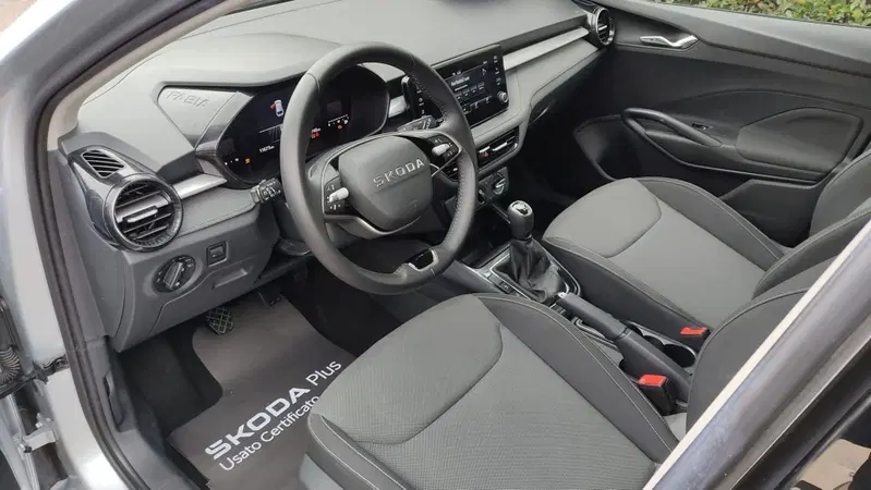 Skoda Fabia usata a Taranto (7)