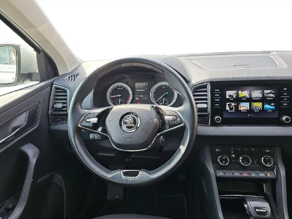 Skoda Karoq usata a Lecco (12)