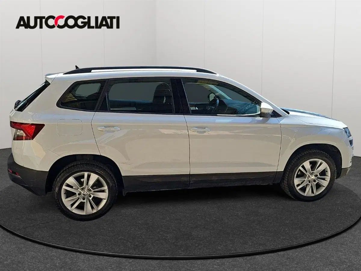 Skoda Karoq usata a Lecco (4)