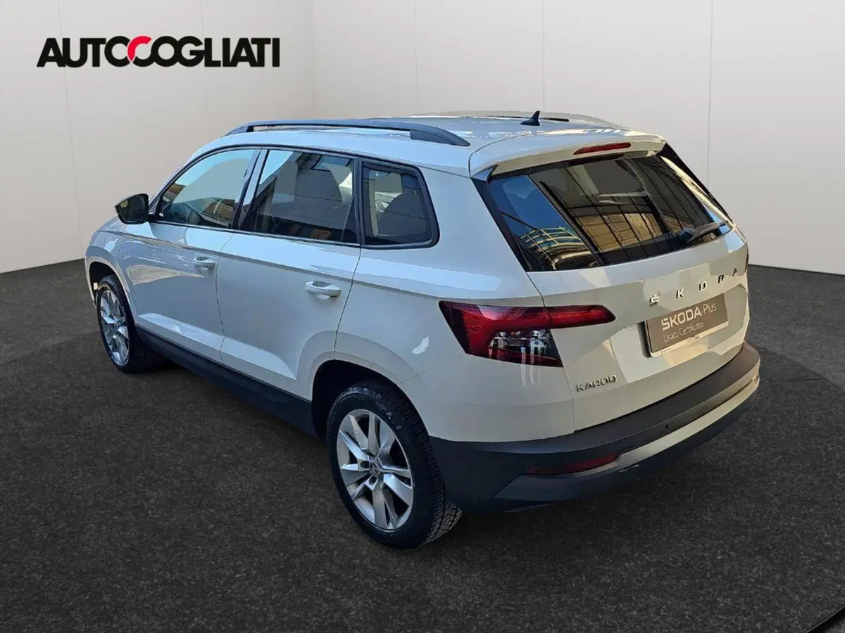 Skoda Karoq usata a Lecco (6)