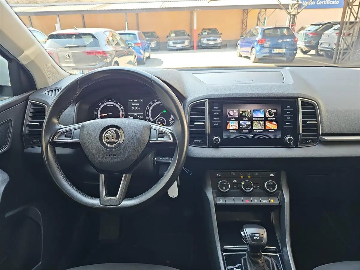 Skoda Karoq usata a Lecco (9)