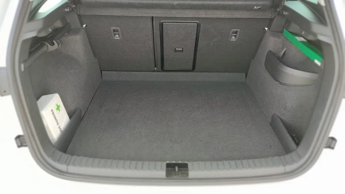 Skoda Karoq usata a Taranto (8)