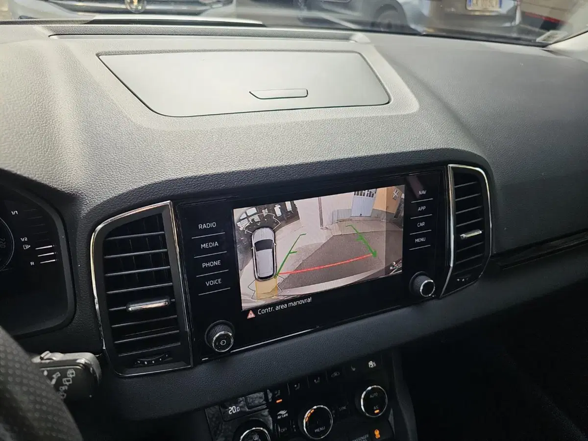 Skoda Karoq usata a Lecco (13)