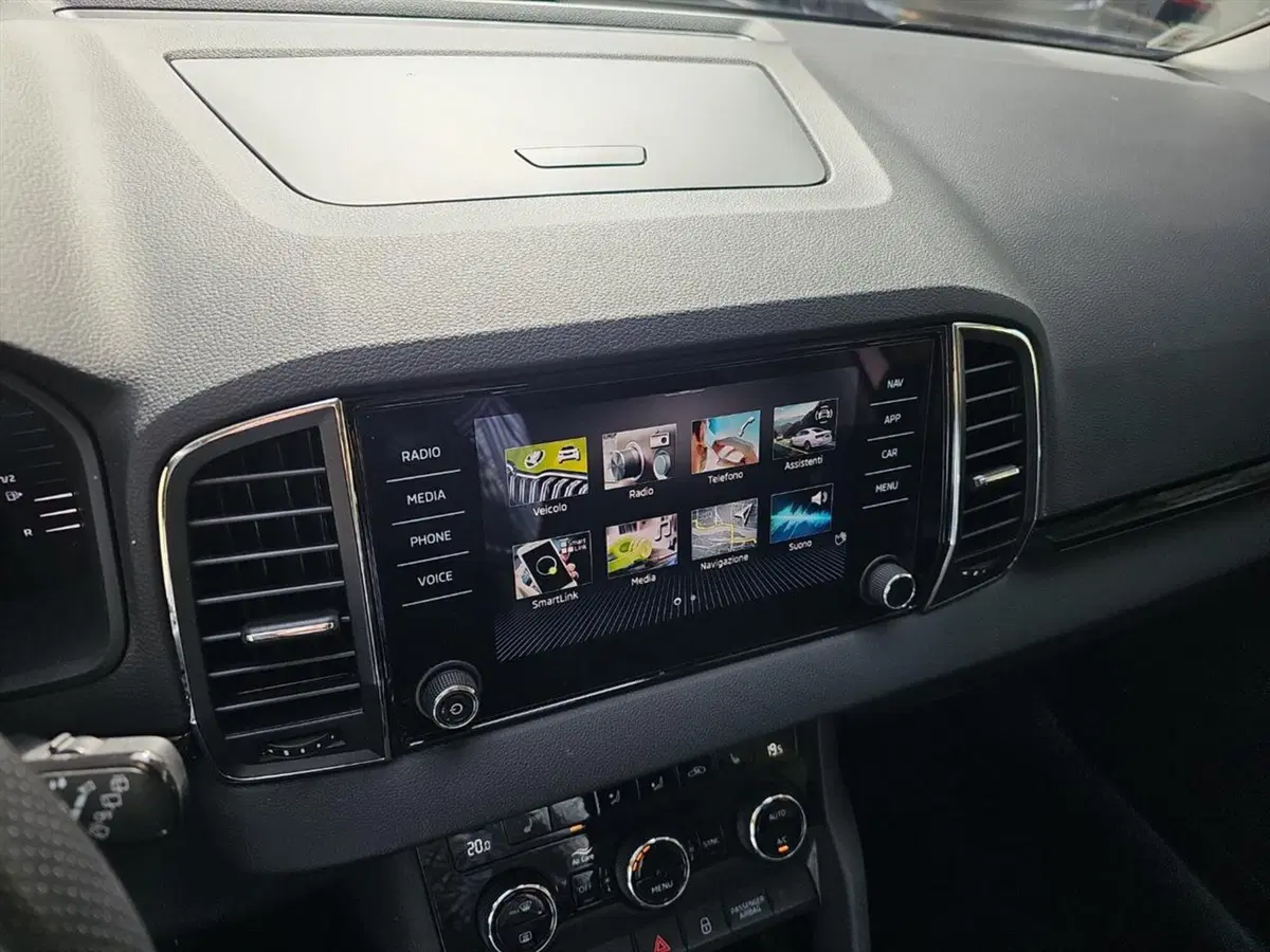 Skoda Karoq usata a Lecco (16)