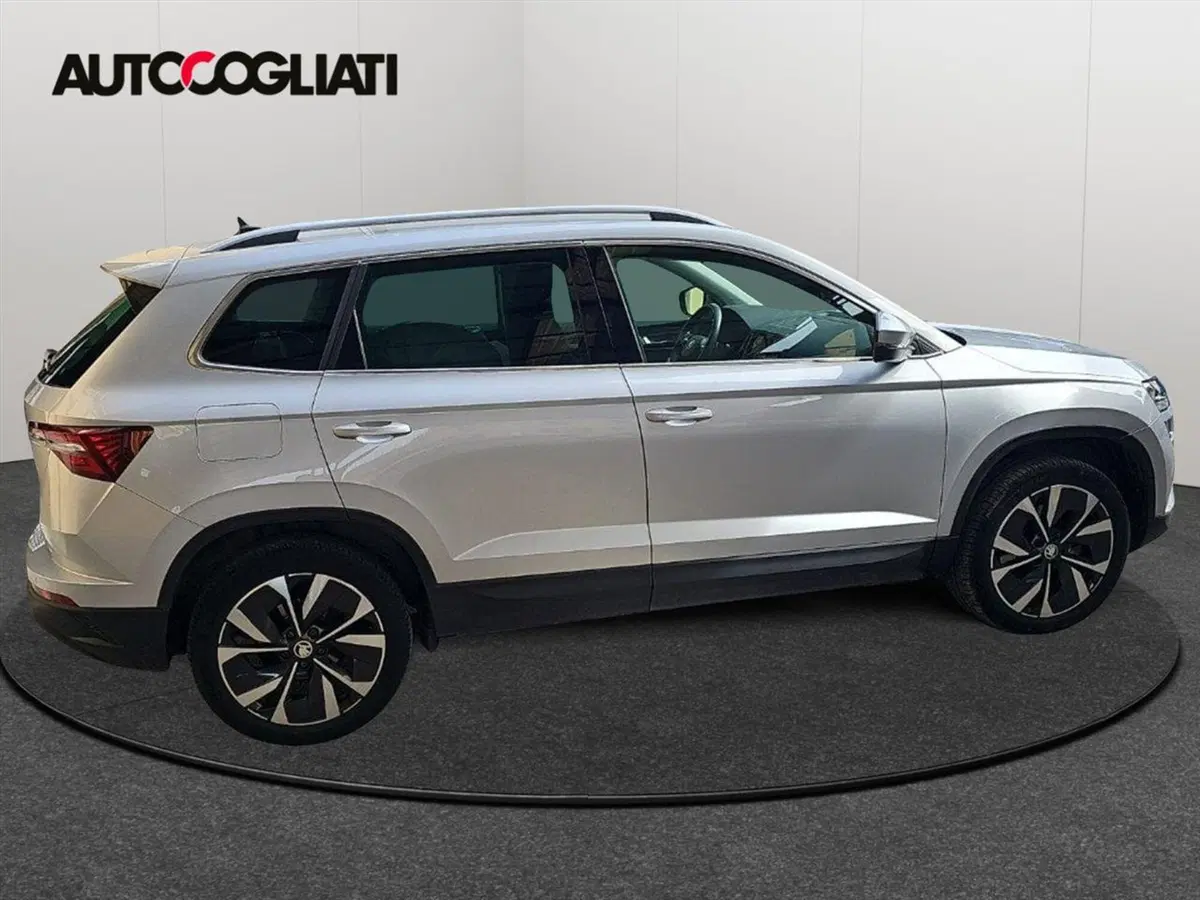 Skoda Karoq usata a Lecco (5)
