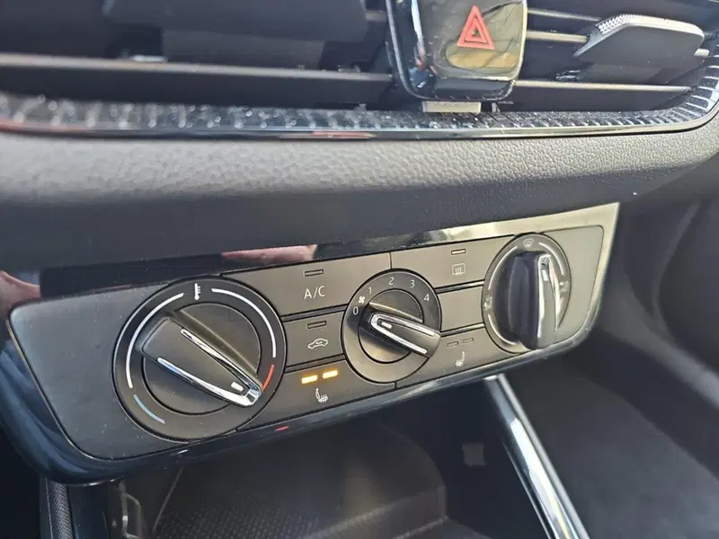 Skoda Fabia usata a Lecco (14)