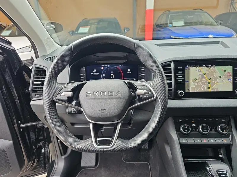Skoda Karoq usata a Lecco (10)